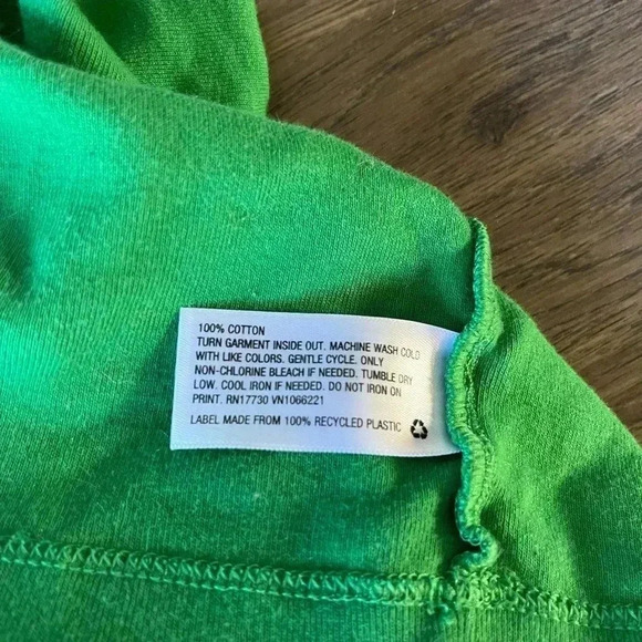 🎅🏻 Christmas Pajamas! Matching Men’s pajama Elf set - Picture 6 of 7